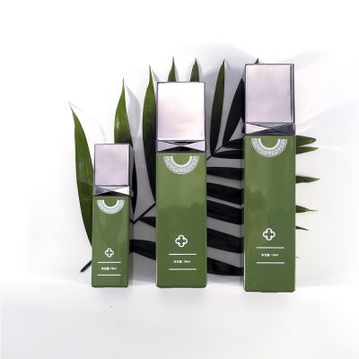 pump spray glass cosmetic bottle 06