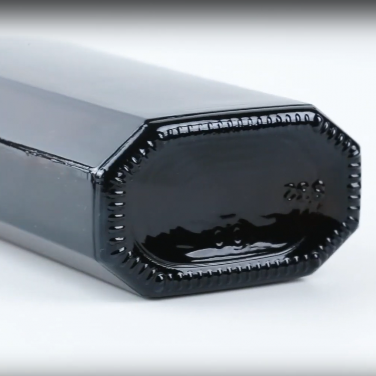 flat amber glass bottle 03