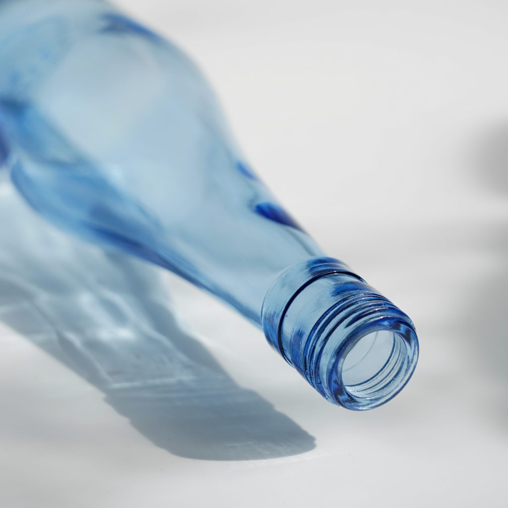 700ml blue glass bottle