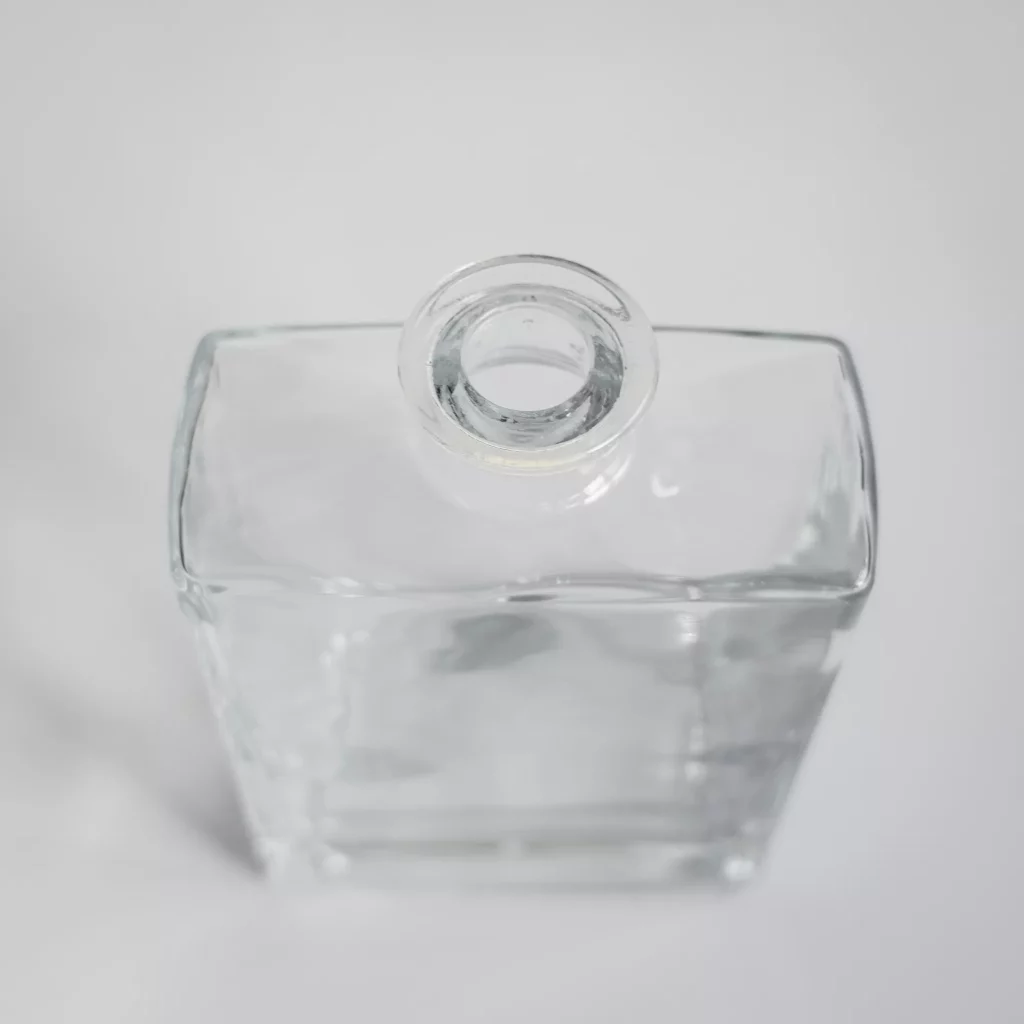 750ml rectangular liquor bottle