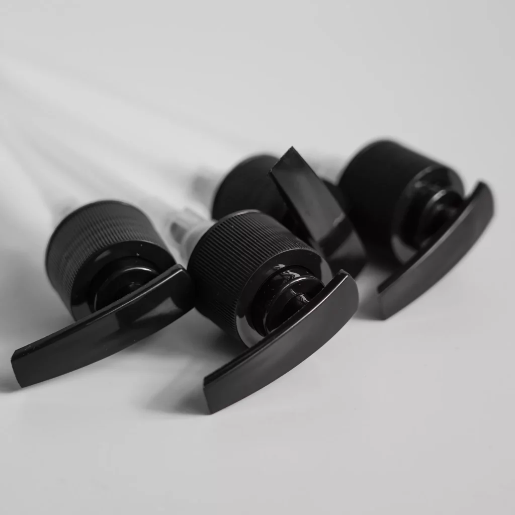 28410blacklotiompump1