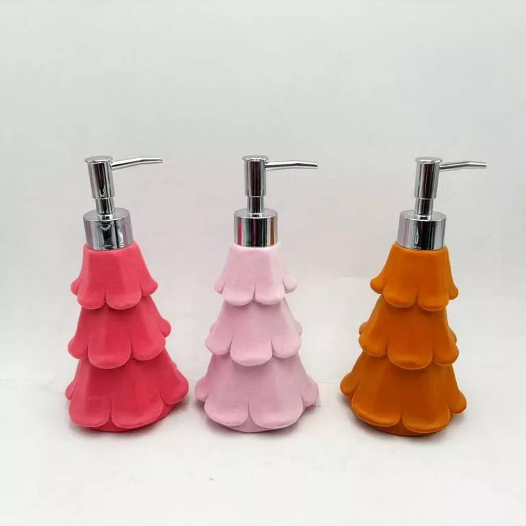 Customization Color Flocked Xmas Tree Soap Dispenser from ECO Friendly Resin Material