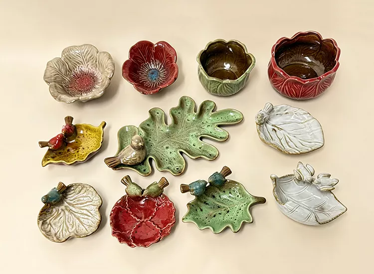 Reactive Glazing High Quality Porcelain Flower Style Plate and Birdbath Feeder