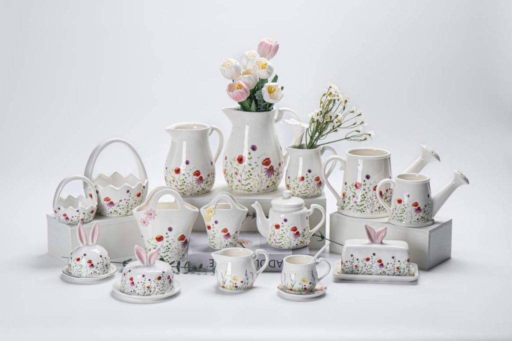 Traditonal Easter Rubbit and Flora Decal Ceramic Kitchenware and Homedecor Crafts