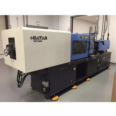 Ceramic injection molding machine